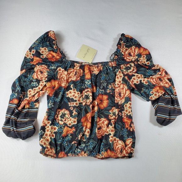 💥Just In💥 Off Shoulder Crop M NWT - Picture 6 of 7